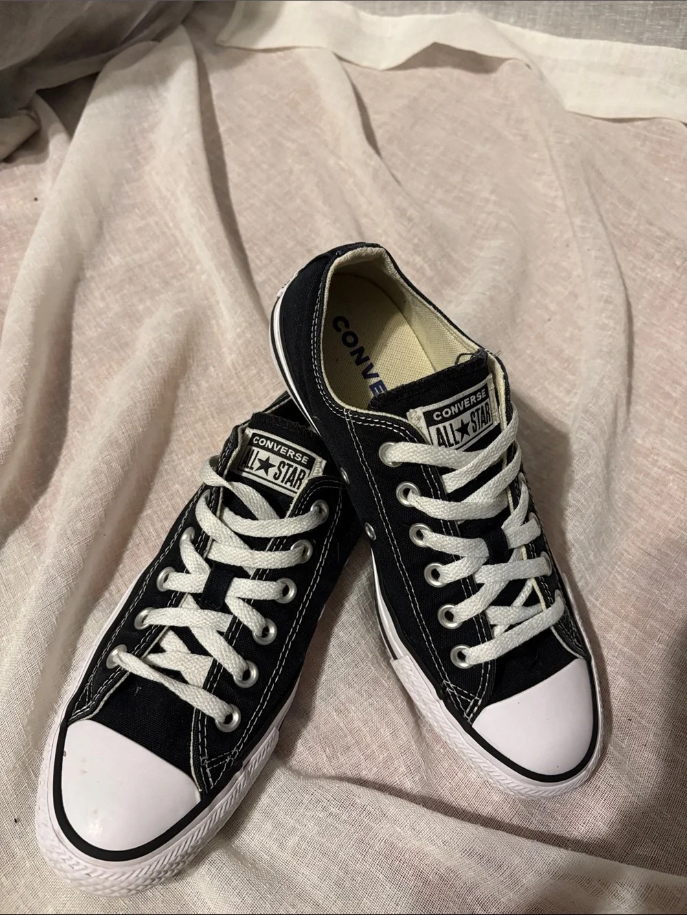 Converse classic low